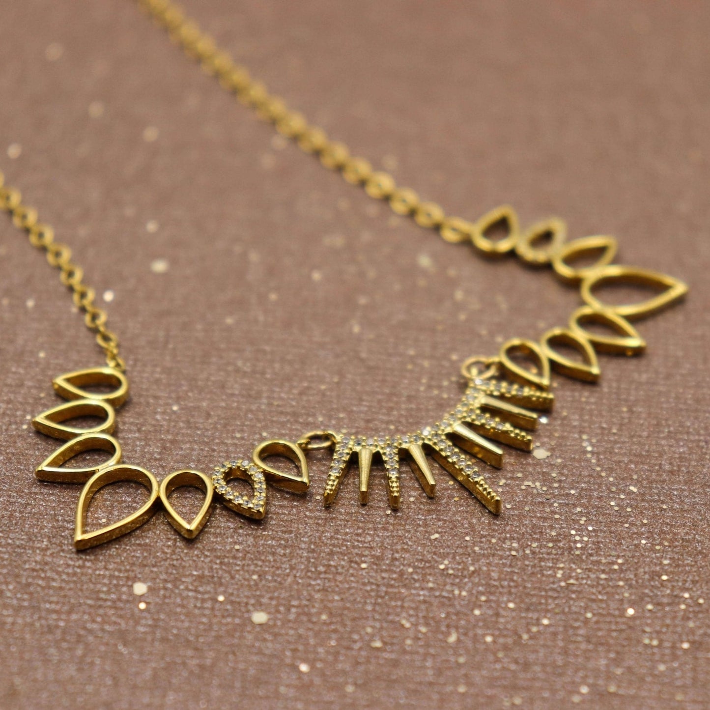 שרשרת עלים אורורה זהב Princess K Jewelry