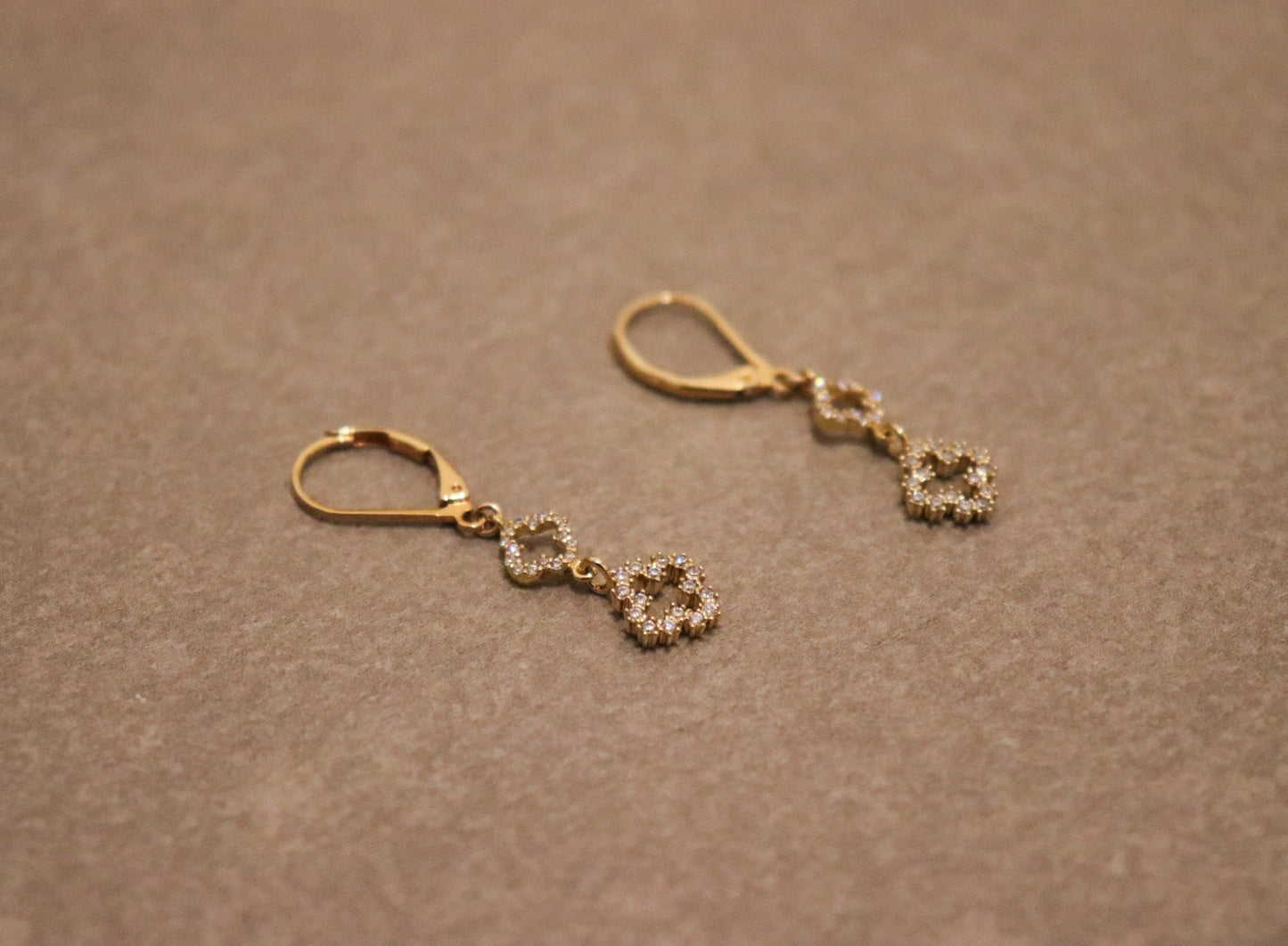 עגילי תלתן זהב סופיה Princess K Jewelry
