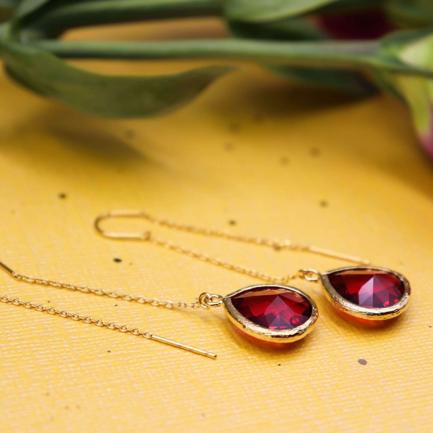 עגילי טיפה בורדו דונה Princess K Jewelry