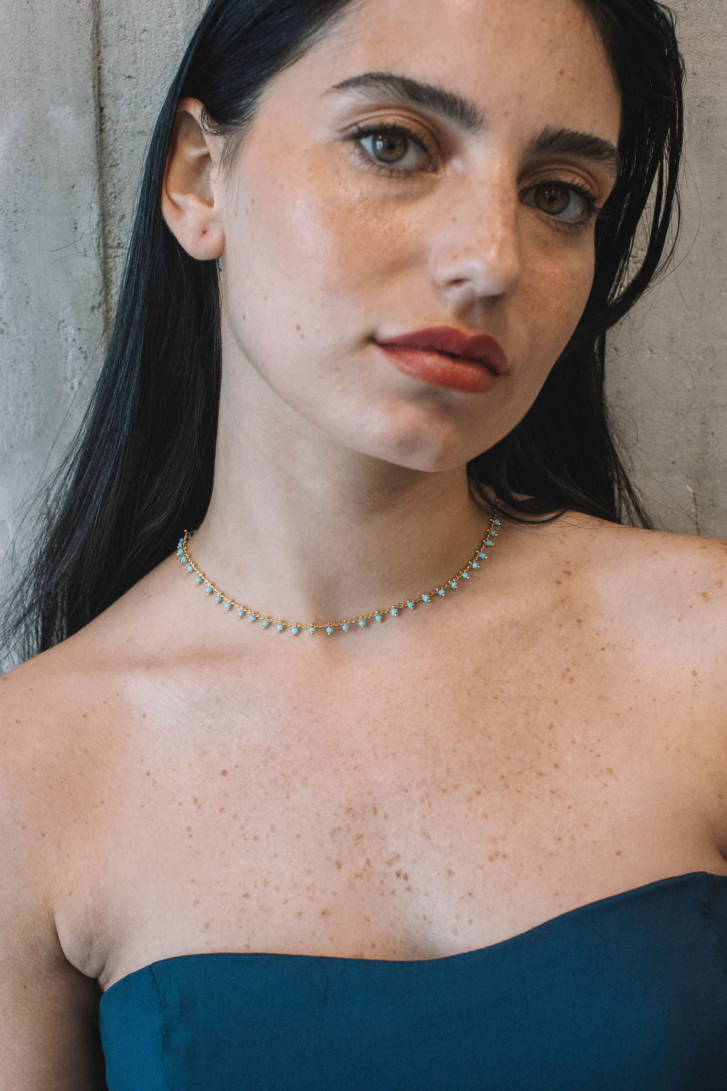 שרשרת צ'וקר חרוזים טורקיז אזמרלדה Princess K Jewelry