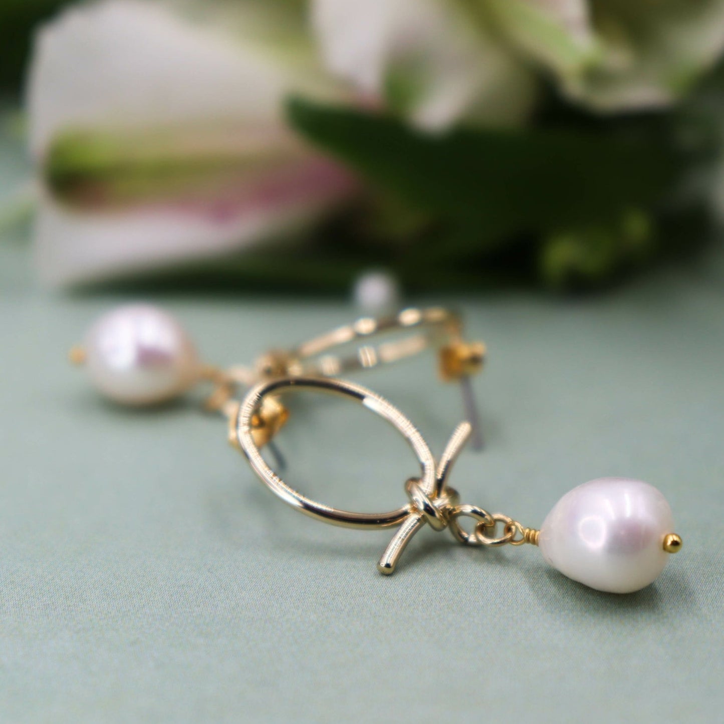 עגילי פנינה זהב אלכסנדרה Princess K Jewelry