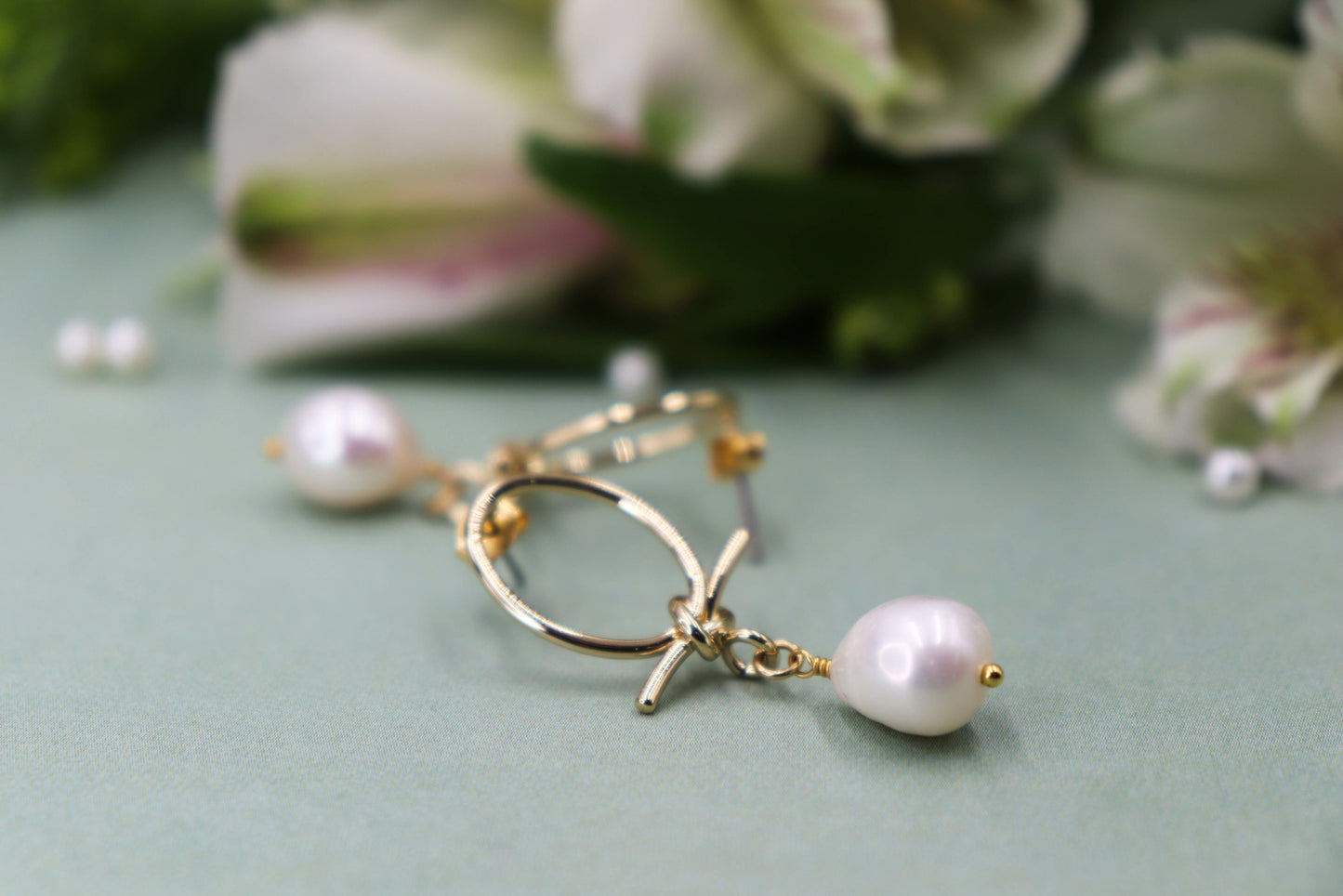 עגילי פנינה זהב אלכסנדרה Princess K Jewelry
