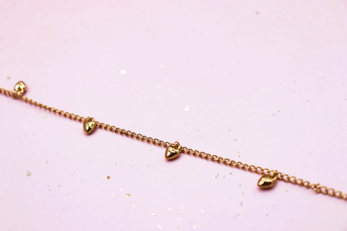 שרשרת צ'וקר לבבות זהב סנדי Princess K Jewelry