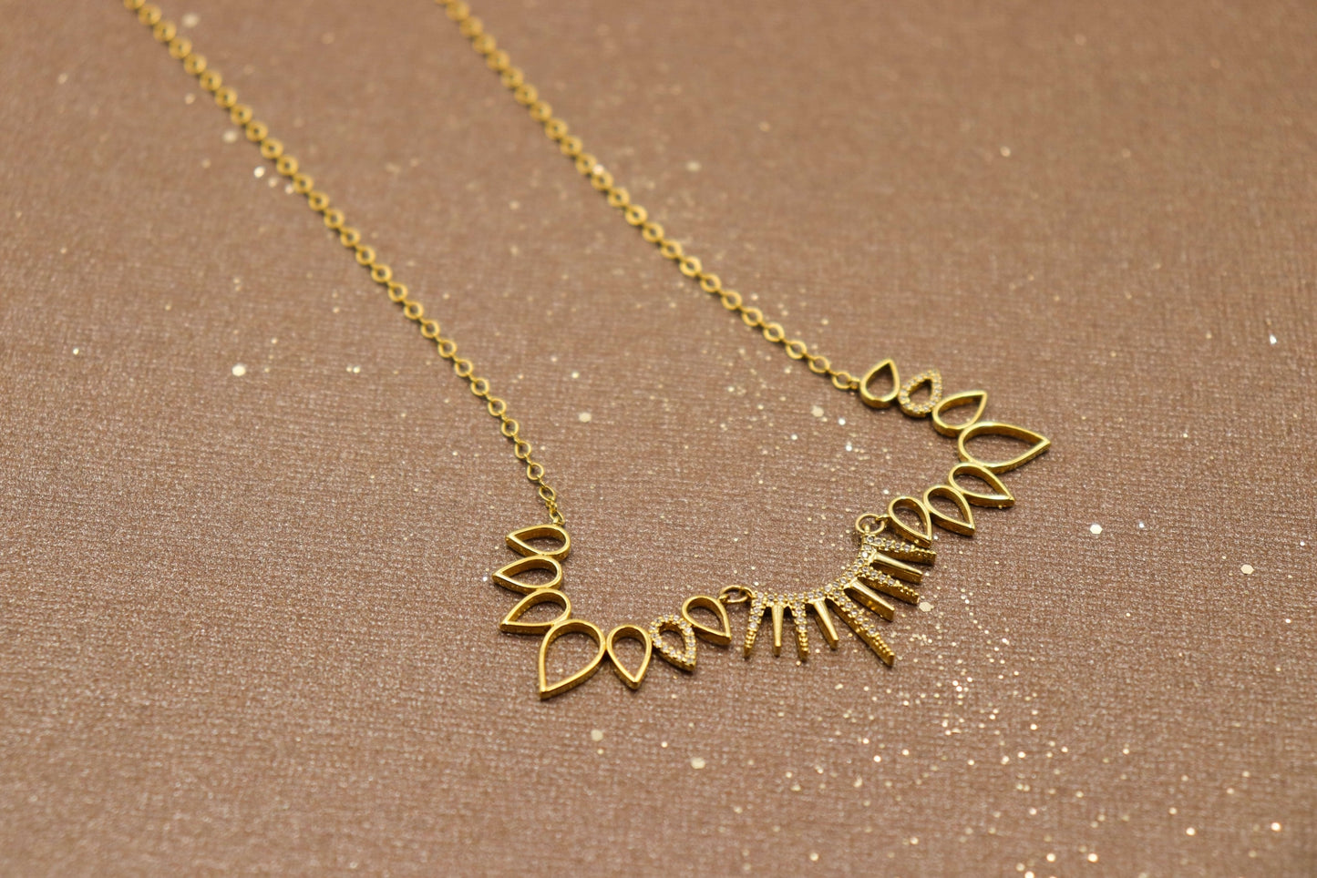 שרשרת עלים אורורה זהב Princess K Jewelry