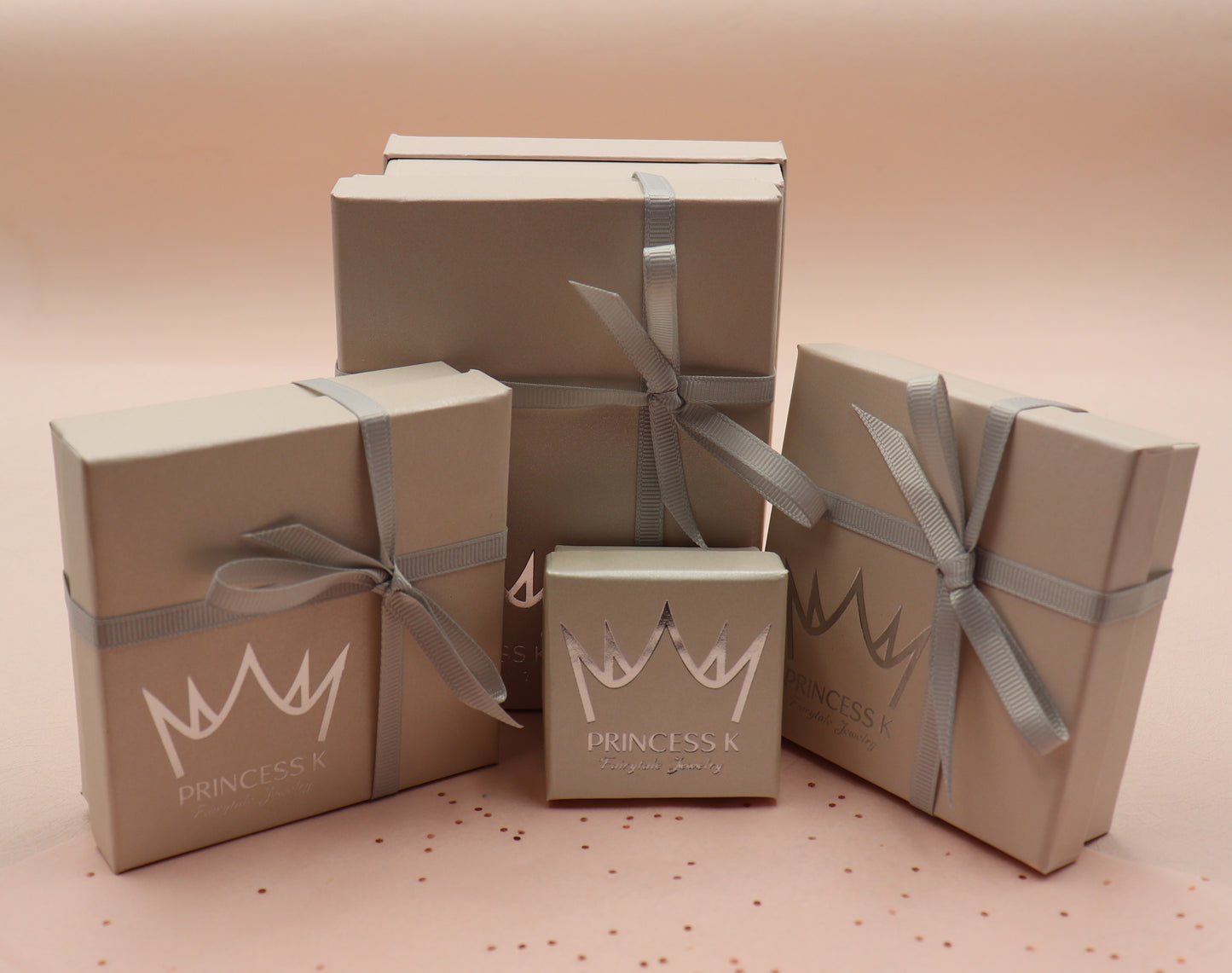 עגילי פרפר זהב דו צדדיים אנג'ל Princess K Jewelry