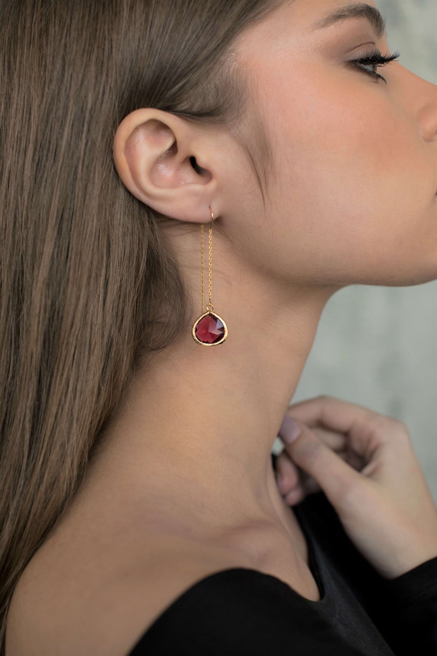 עגילי טיפה בורדו דונה Princess K Jewelry