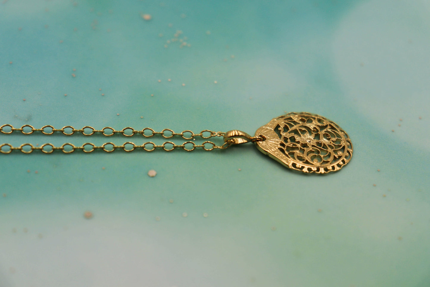 שרשרת צדף זהב ונסה Princess K Jewelry