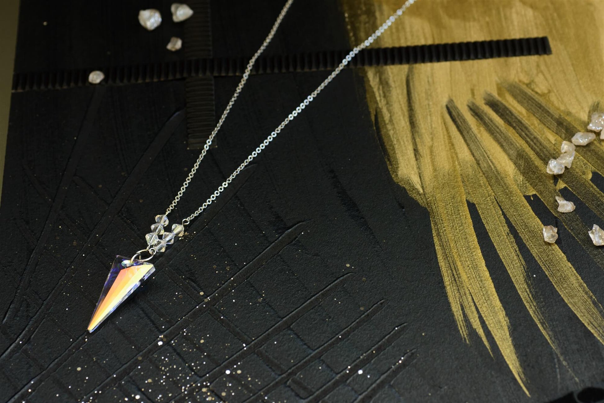 שרשרת משולש כסף ספייק Princess K Jewelry