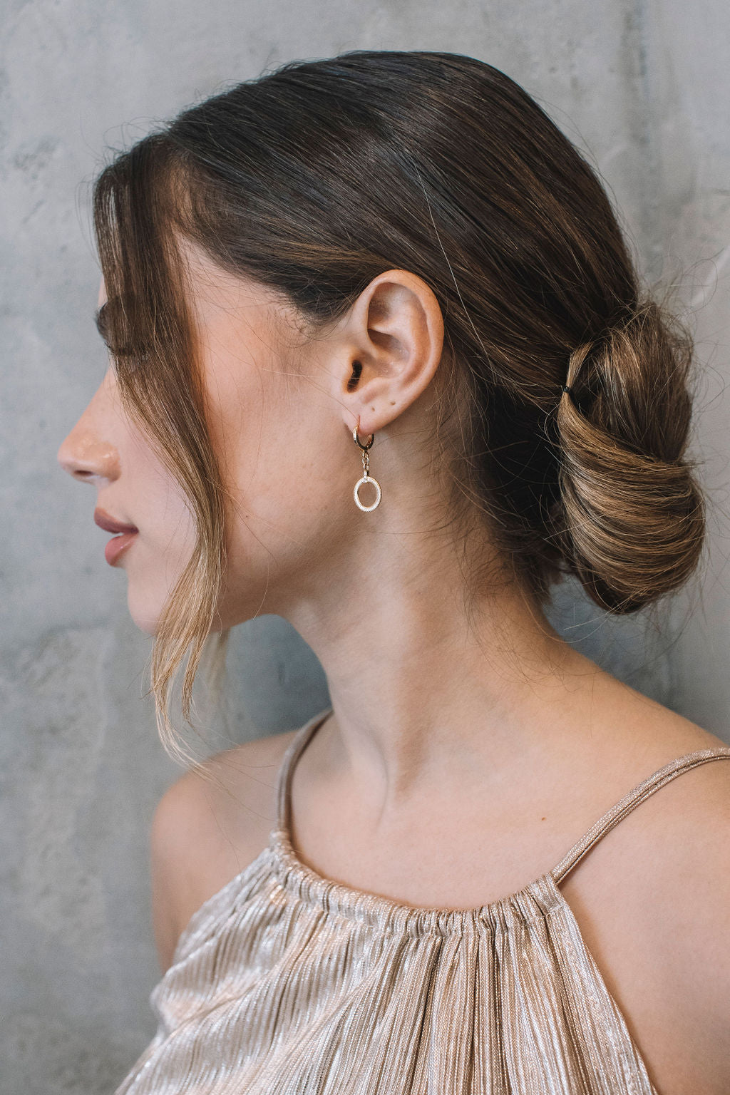 עגילי זהב עגולים אלכסיס Princess K Jewelry