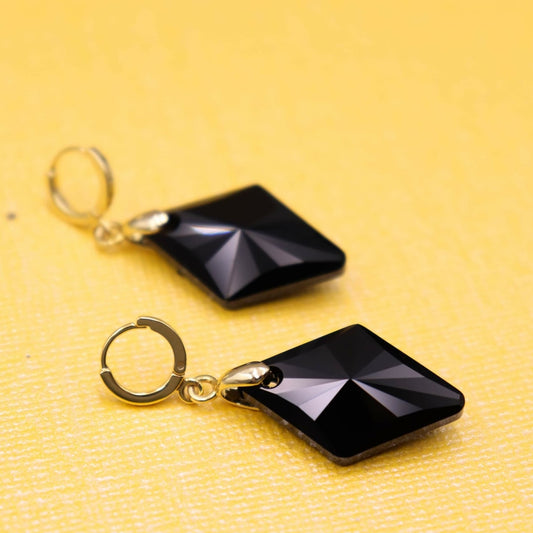 עגילי קריסטל שחור רייבן Princess K Jewelry