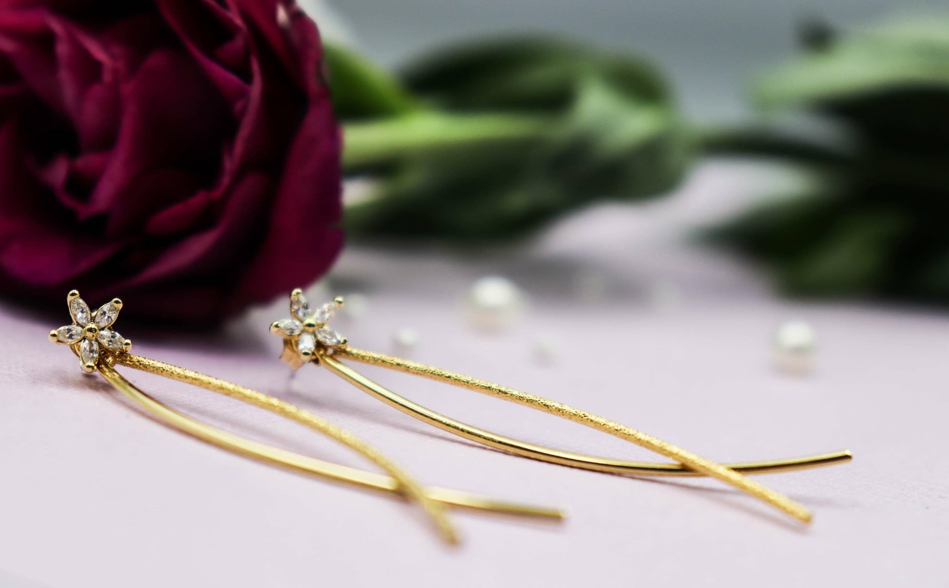 עגילי פרח זהב איב Princess K Jewelry