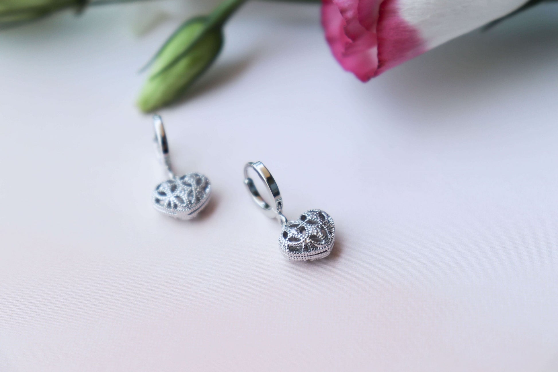 עגילי חישוק לב לולה Princess K Jewelry