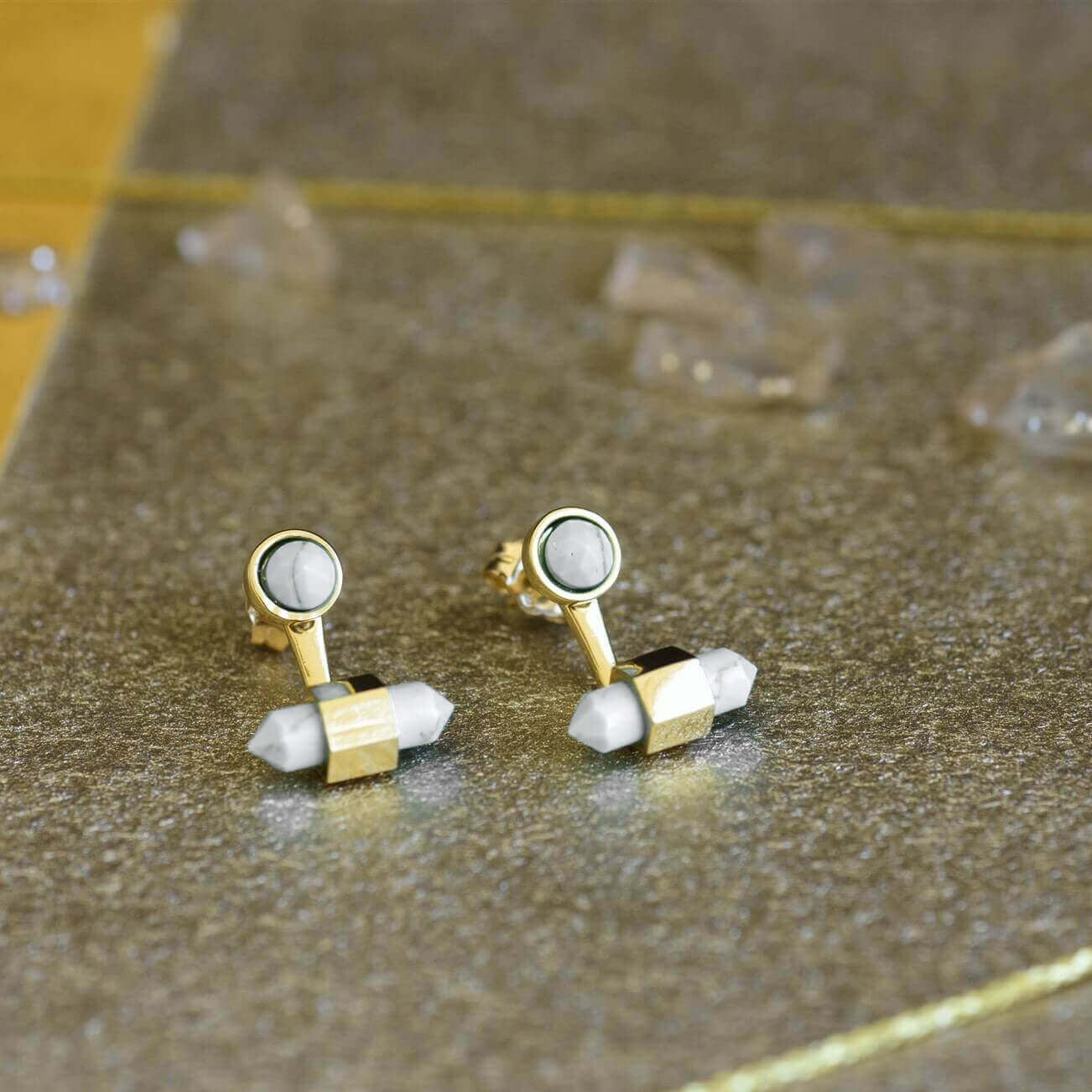עגילי זהב גיאומטריים ג'קי Princess K Jewelry