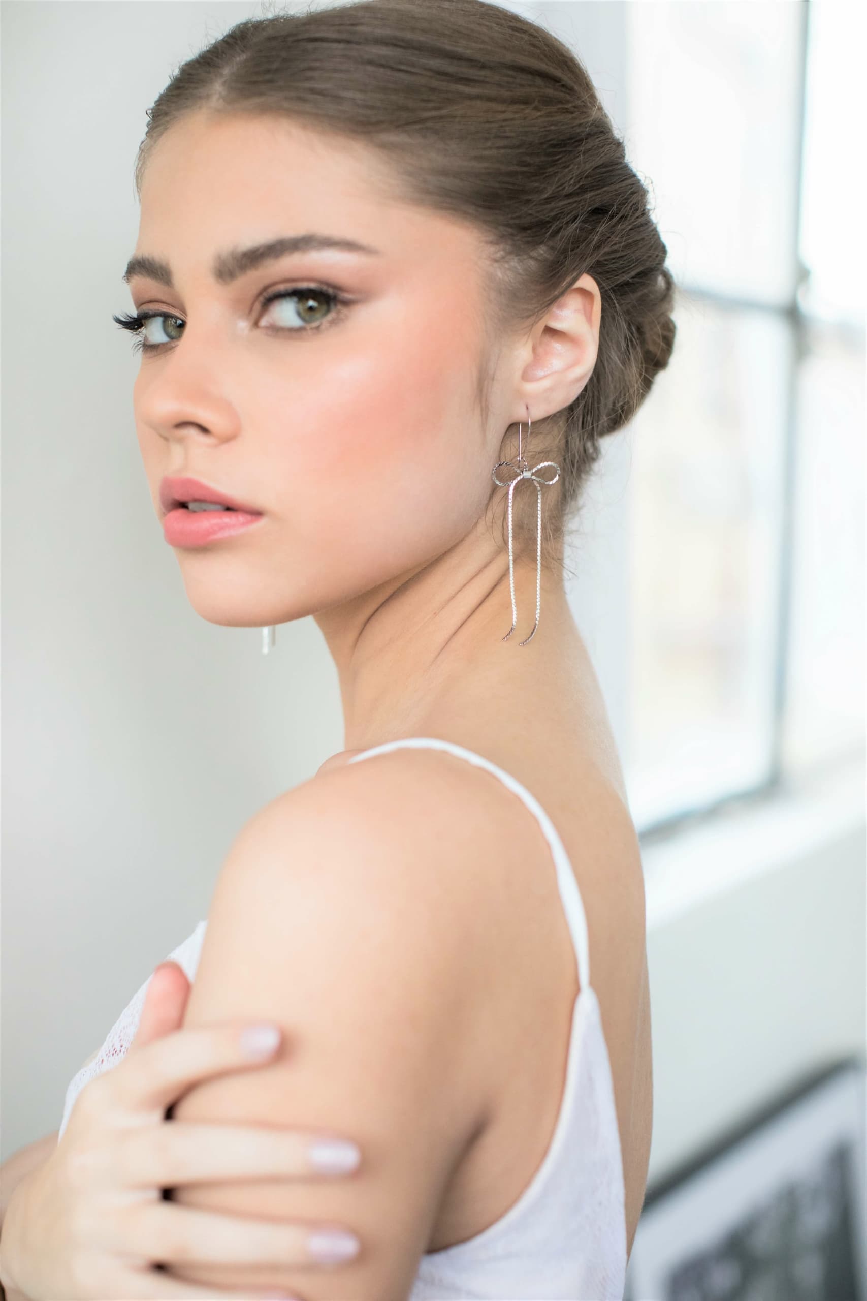 עגילי פפיון כסף סקרלט Princess K Jewelry