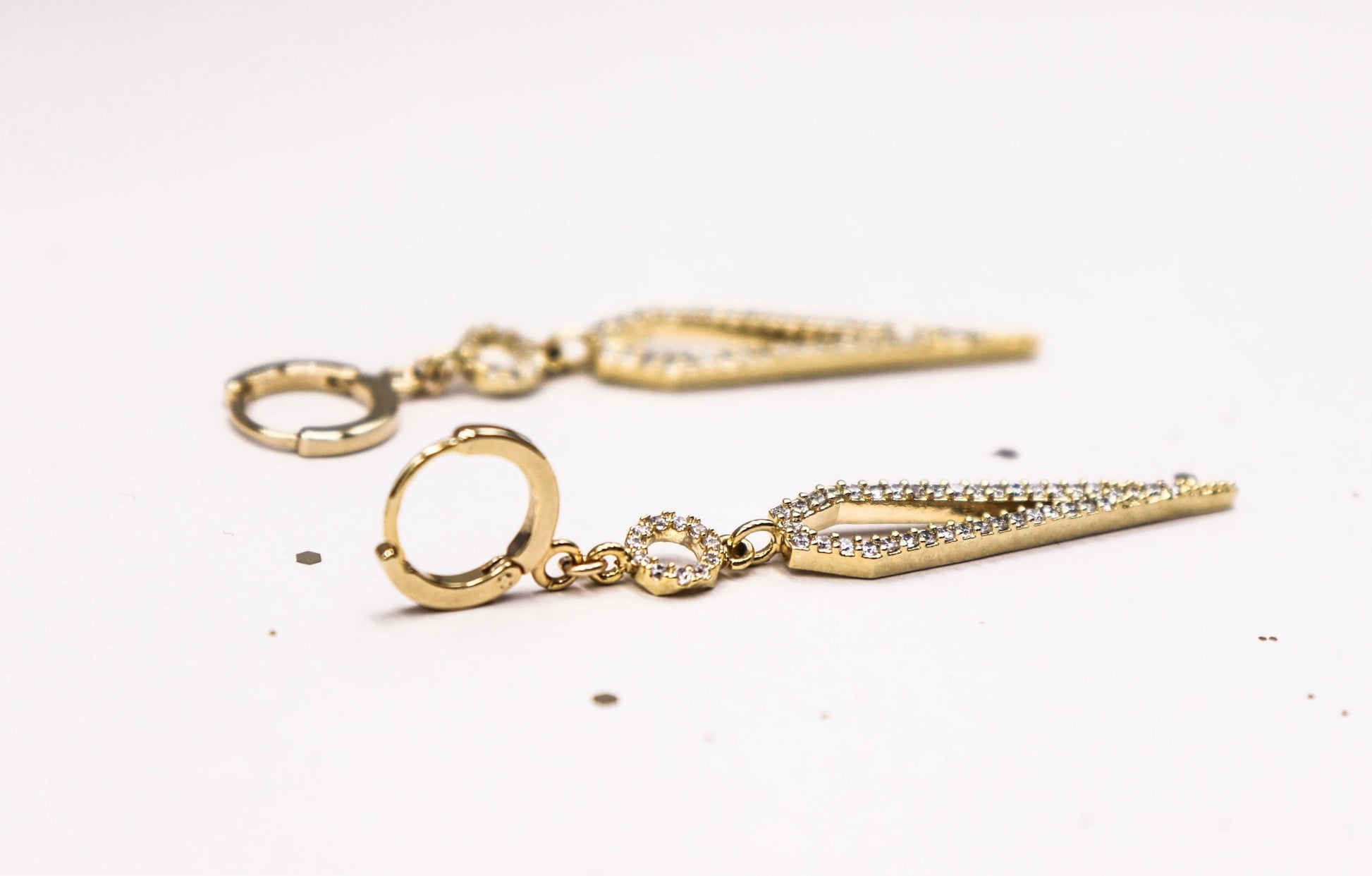 עגילי זהב פגי Princess K Jewelry