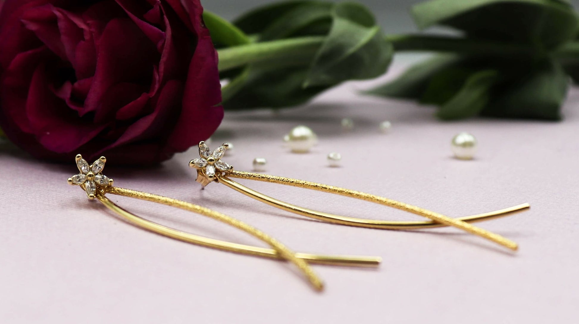 עגילי פרח זהב איב Princess K Jewelry
