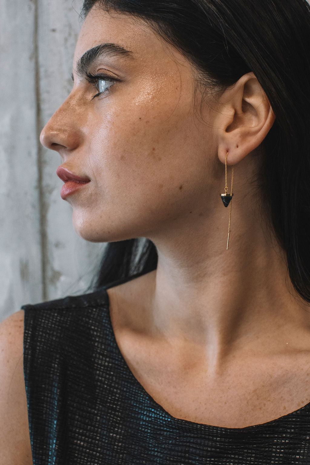 עגילי שרשרת שחור וזהב לטי Princess K Jewelry