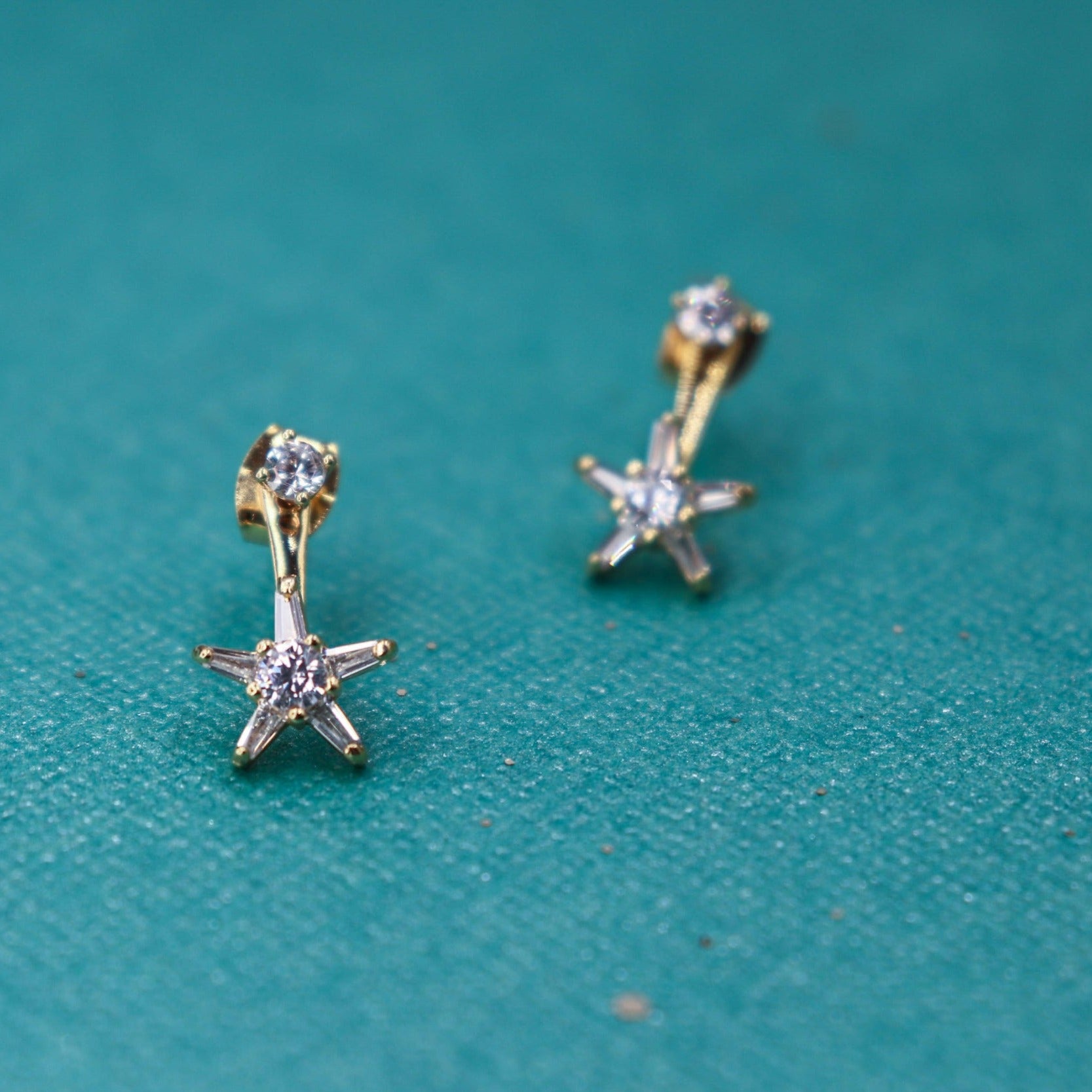 עגילי כוכב זהב טיים טו שיין Princess K Jewelry
