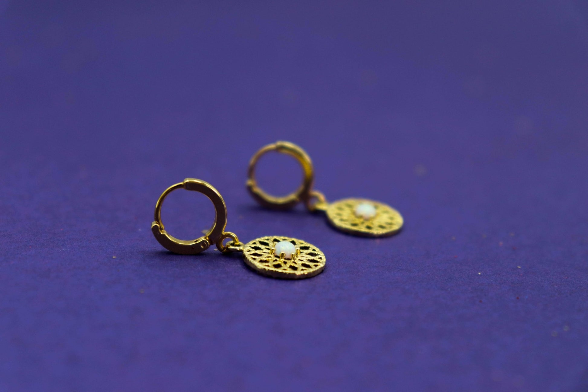 עגילי חישוק בשילוב תליון קלואי Princess K Jewelry