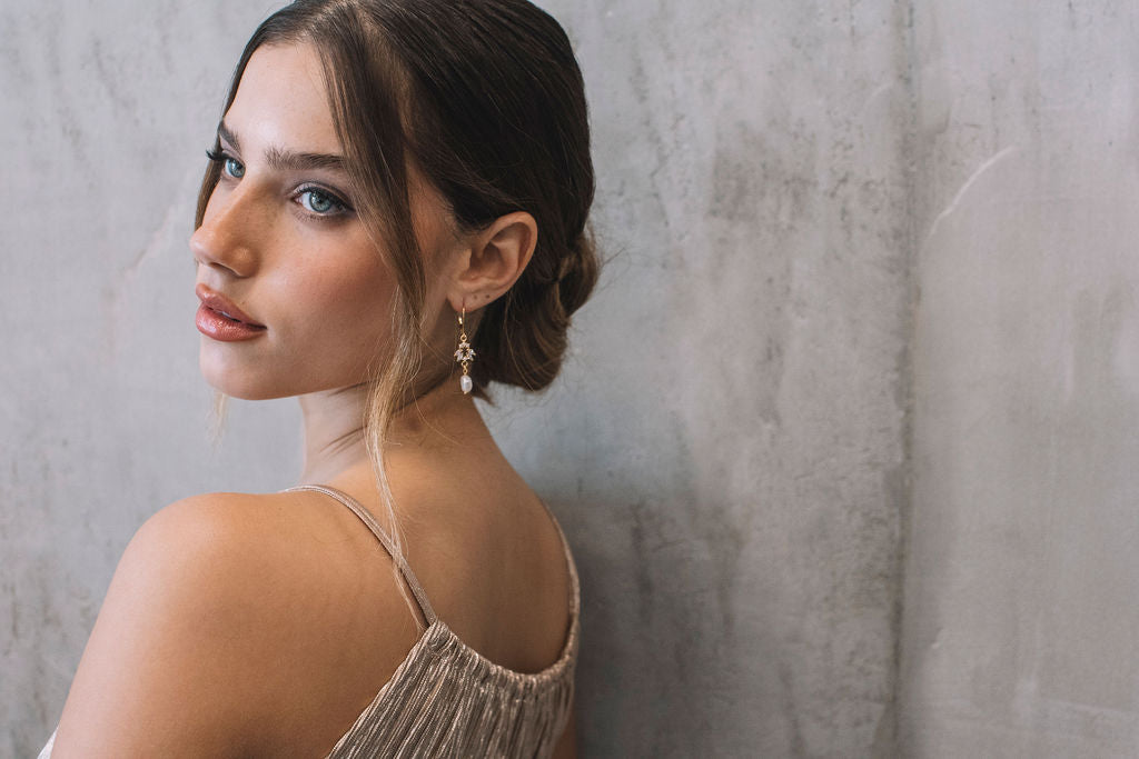 עגילי זהב ופנינה בקי Princess K Jewelry