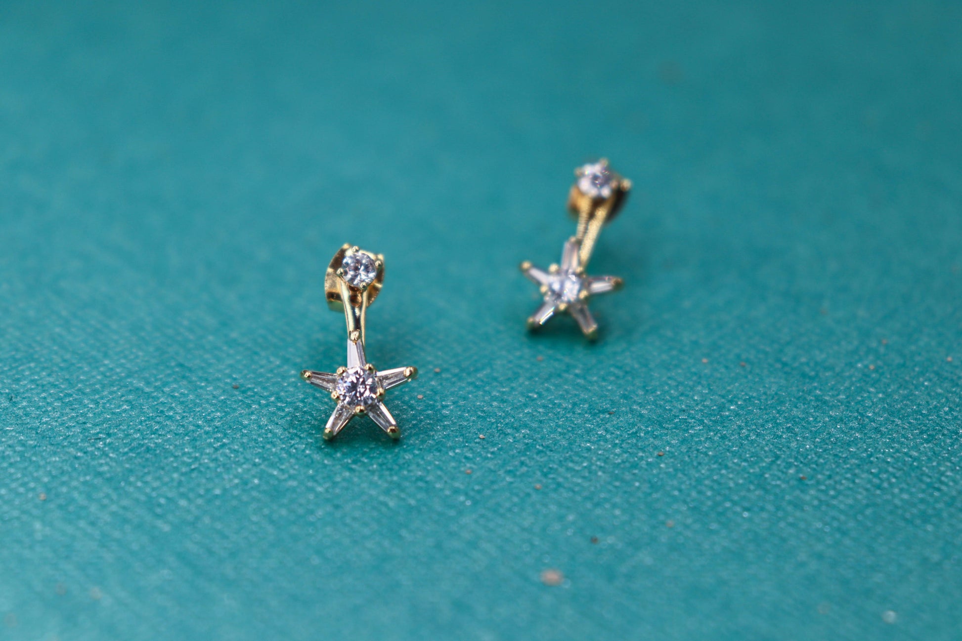 עגילי כוכב זהב טיים טו שיין Princess K Jewelry