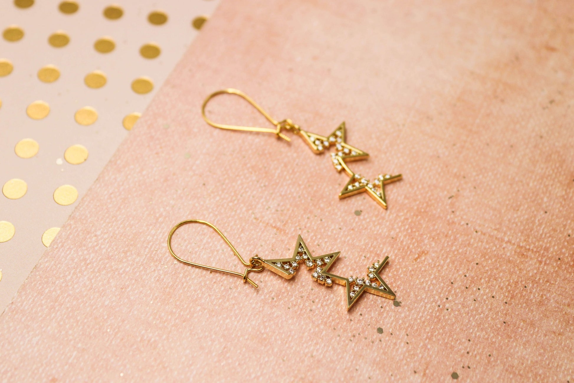 עגילי כוכב זהב וונדי Princess K Jewelry