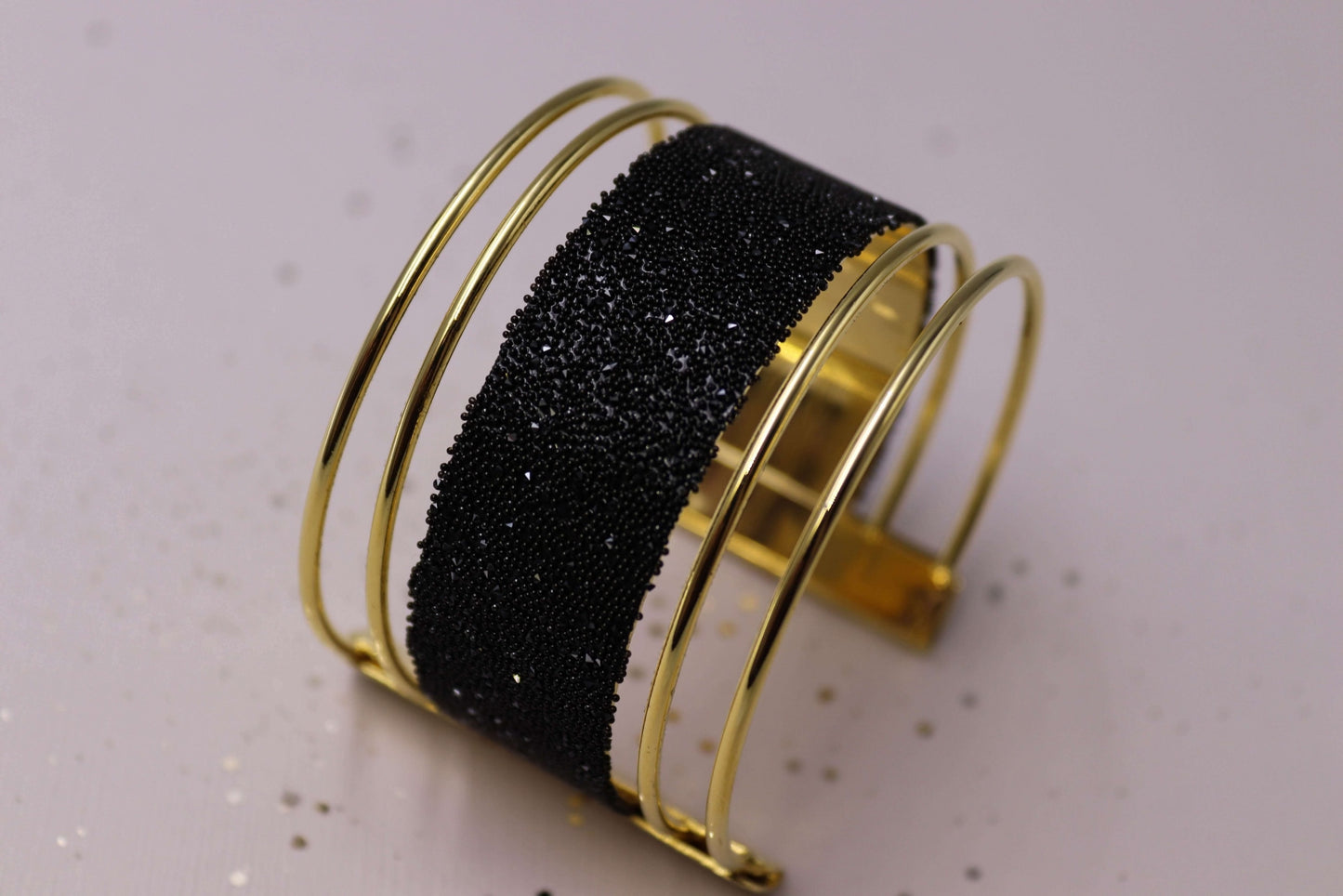צמיד זהב עבה קוויאר Princess K Jewelry