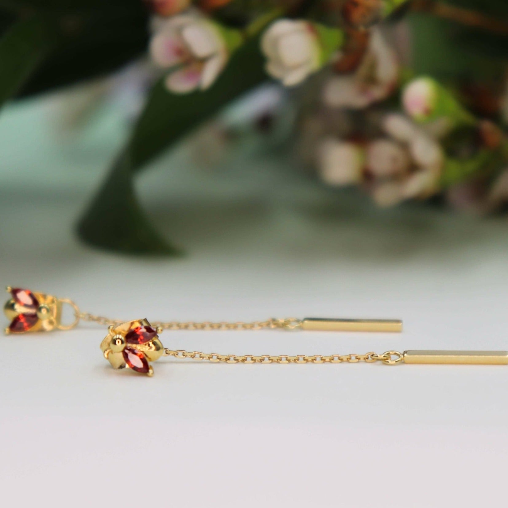 עגילי זהב דו צדדיים ליידיבאג Princess K Jewelry