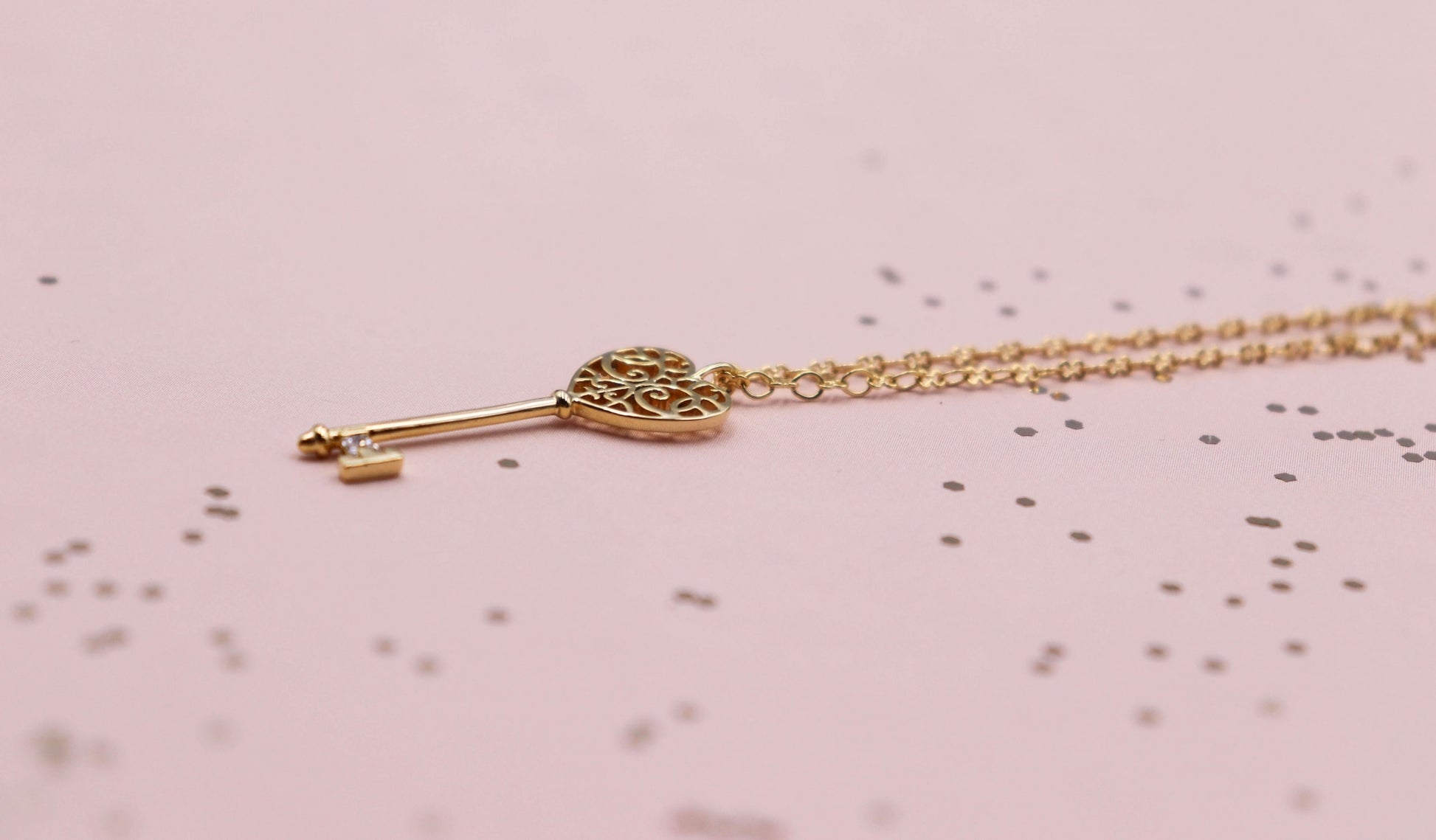 שרשרת מפתח לב זהב קווין Princess K Jewelry