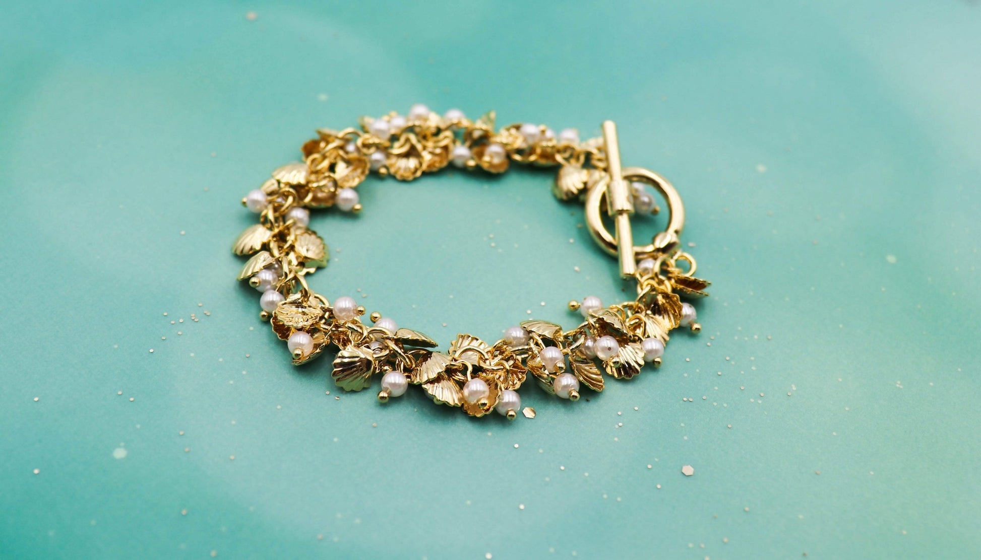 צמיד צדפים זהב מרינה Princess K Jewelry
