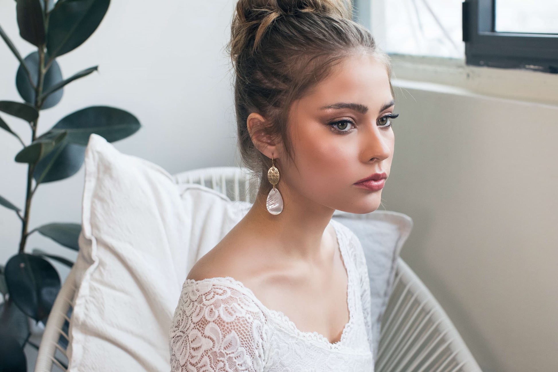 עגילי פנינה זהב אודט Princess K Jewelry