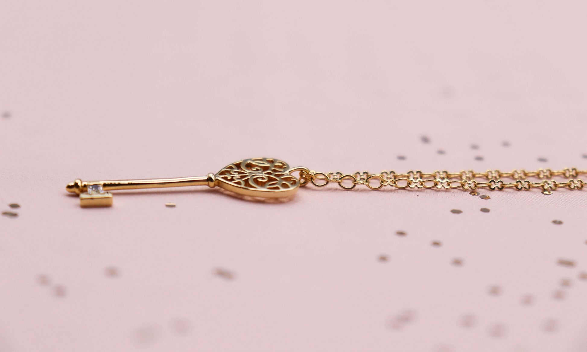 שרשרת מפתח לב זהב קווין Princess K Jewelry