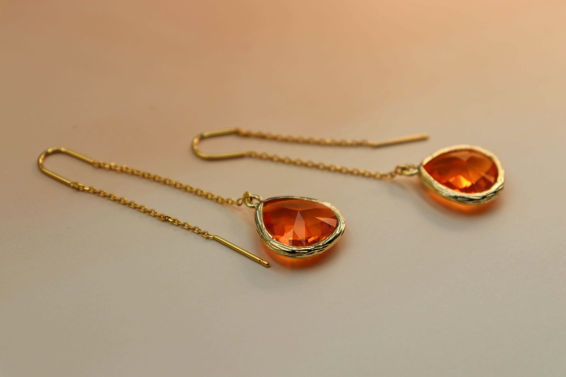 עגילי טיפה כתומים מג'יק סנרייז Princess K Jewelry