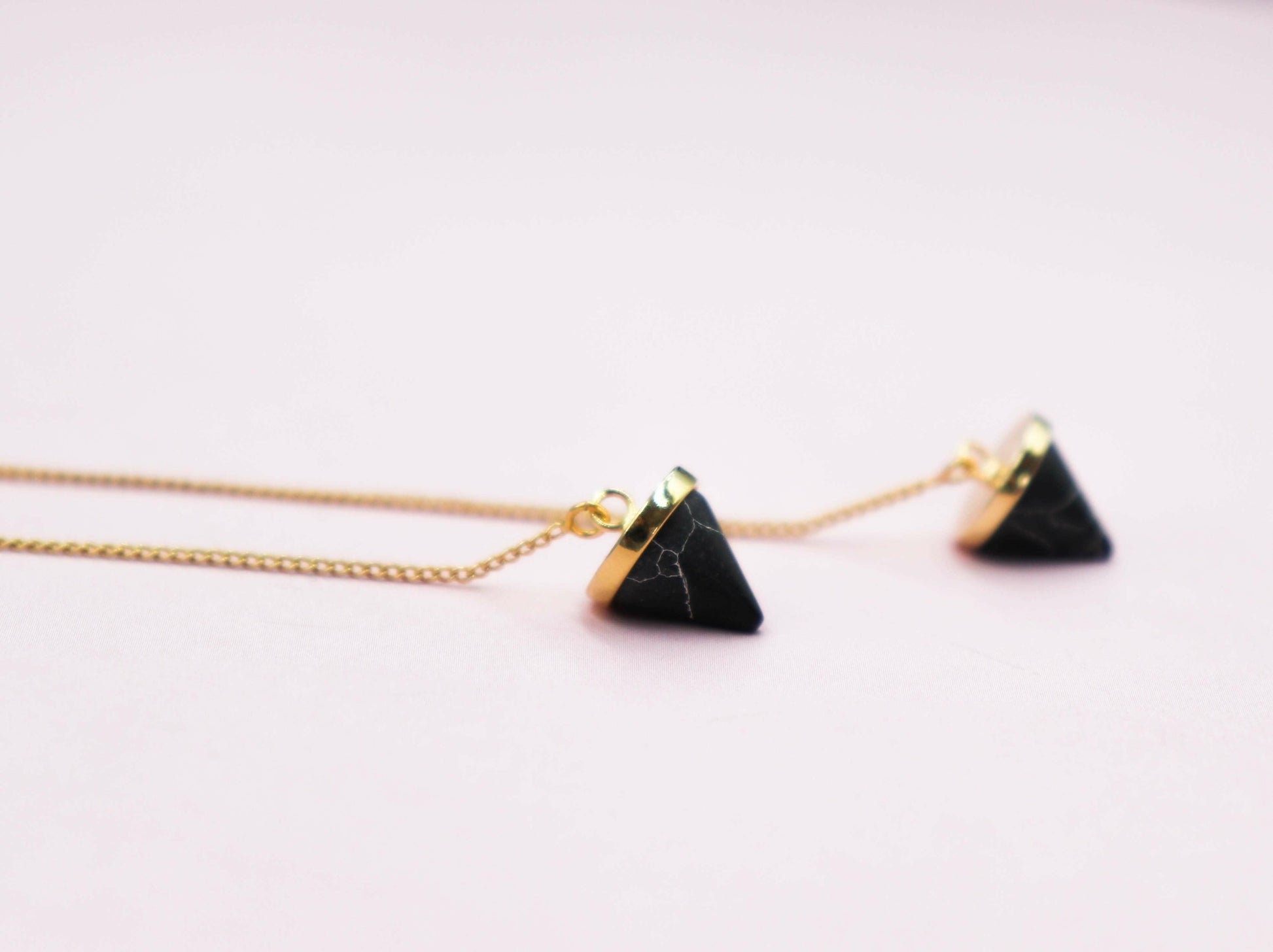 עגילי שרשרת שחור וזהב לטי Princess K Jewelry