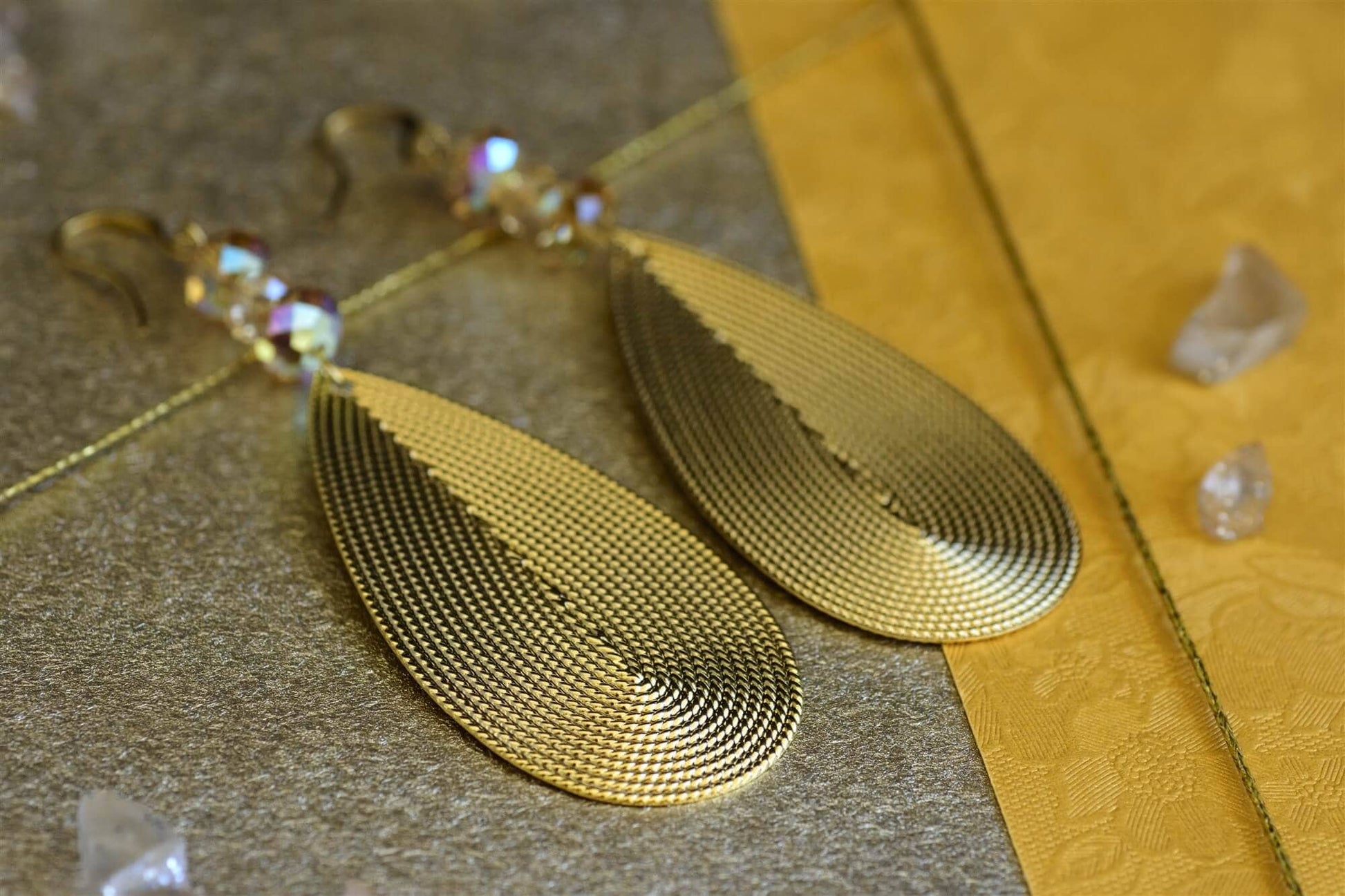 עגילי טיפה טרייבל גלאם Princess K Jewelry
