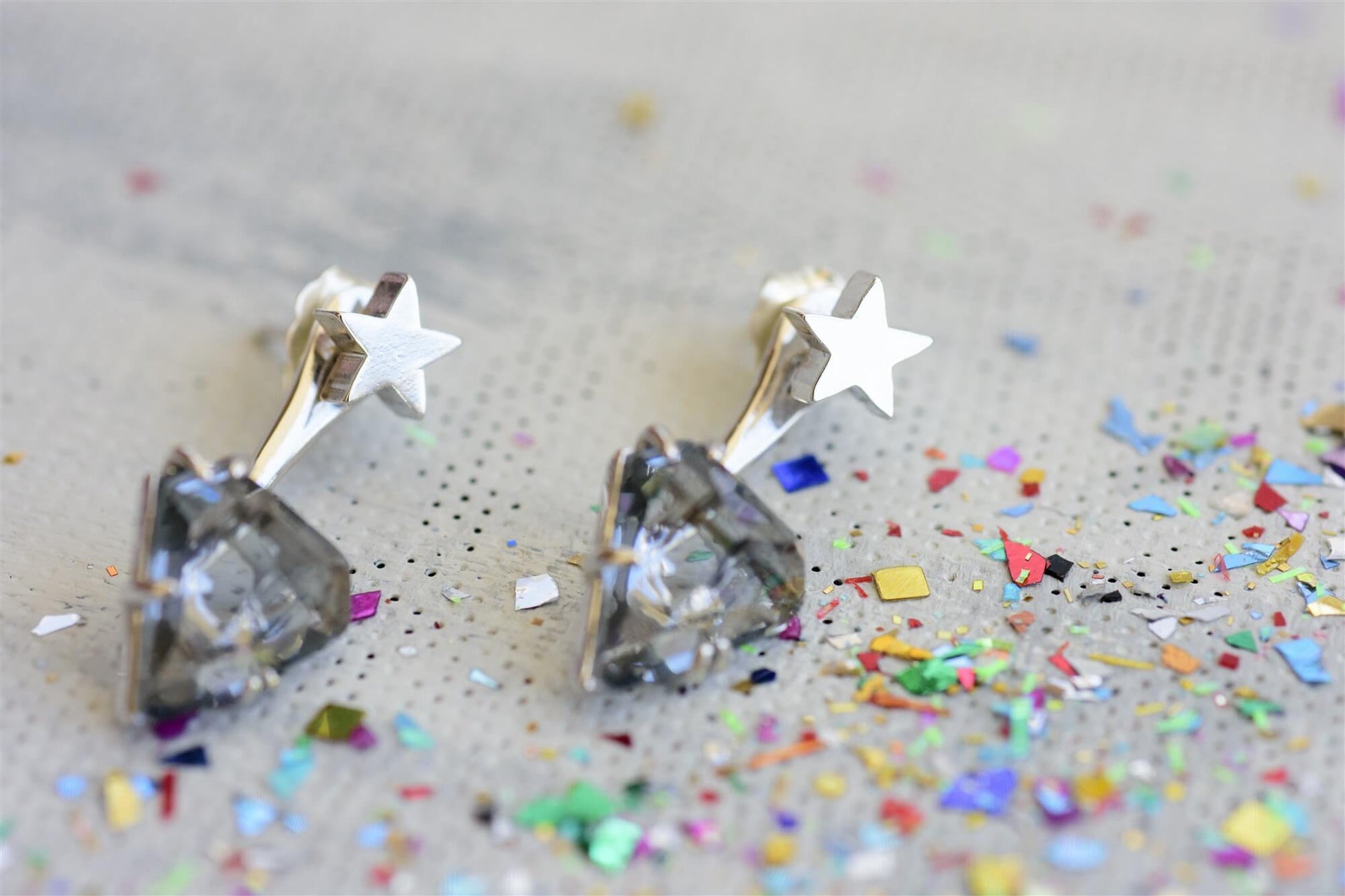 עגילי כוכב דו צדדיים הוליווד פרינסס Princess K Jewelry
