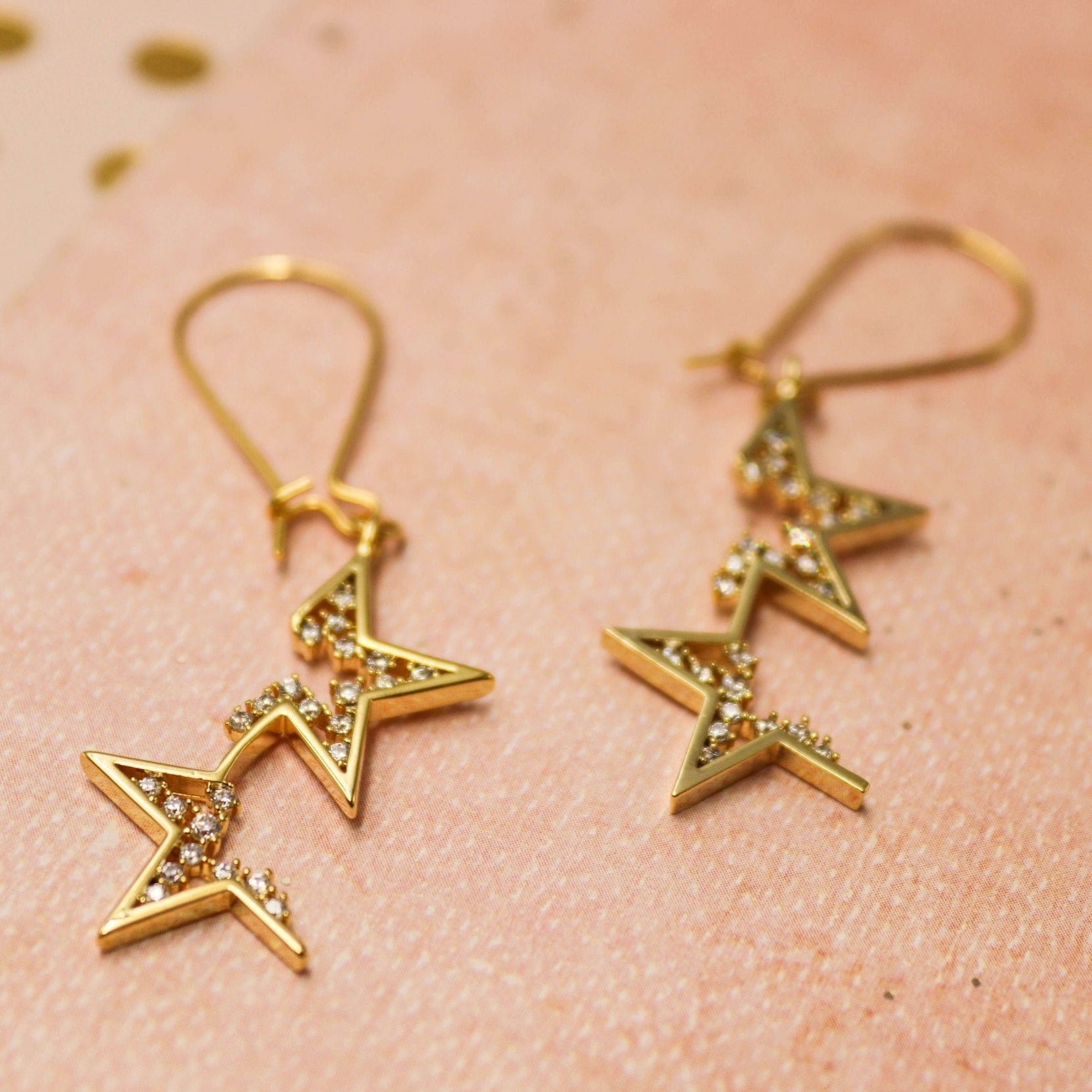 עגילי כוכב זהב וונדי Princess K Jewelry